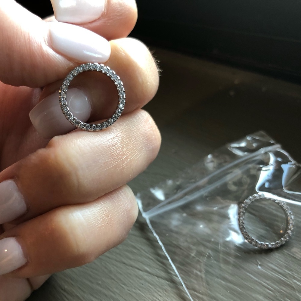 Cubic zirconia white gold earrings